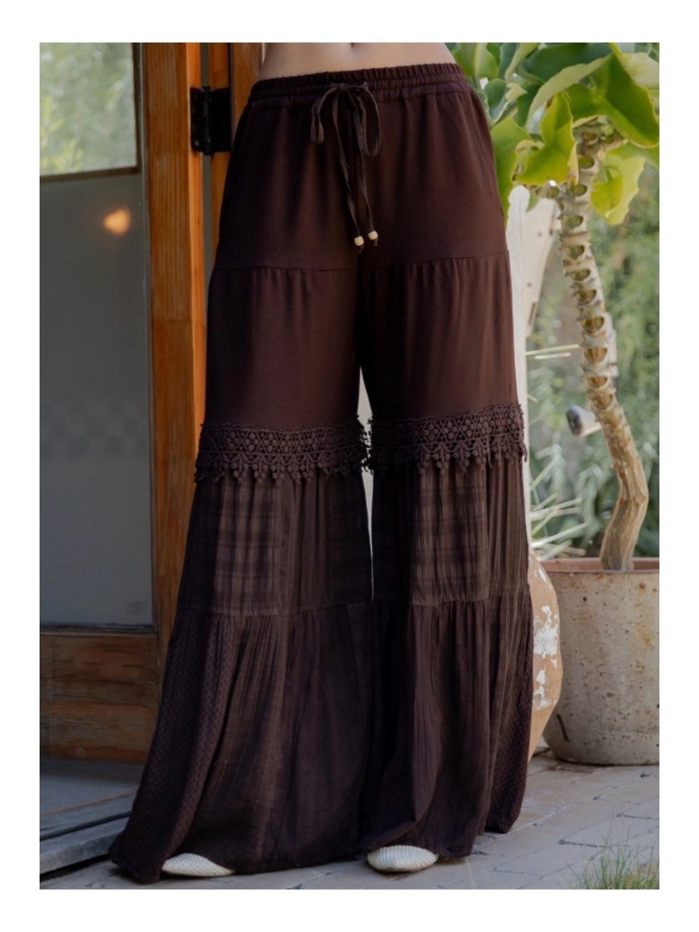 Young Threads Mixed Media Tiered Wide Leg Pants M Truffle Brown Lace Boho NWT